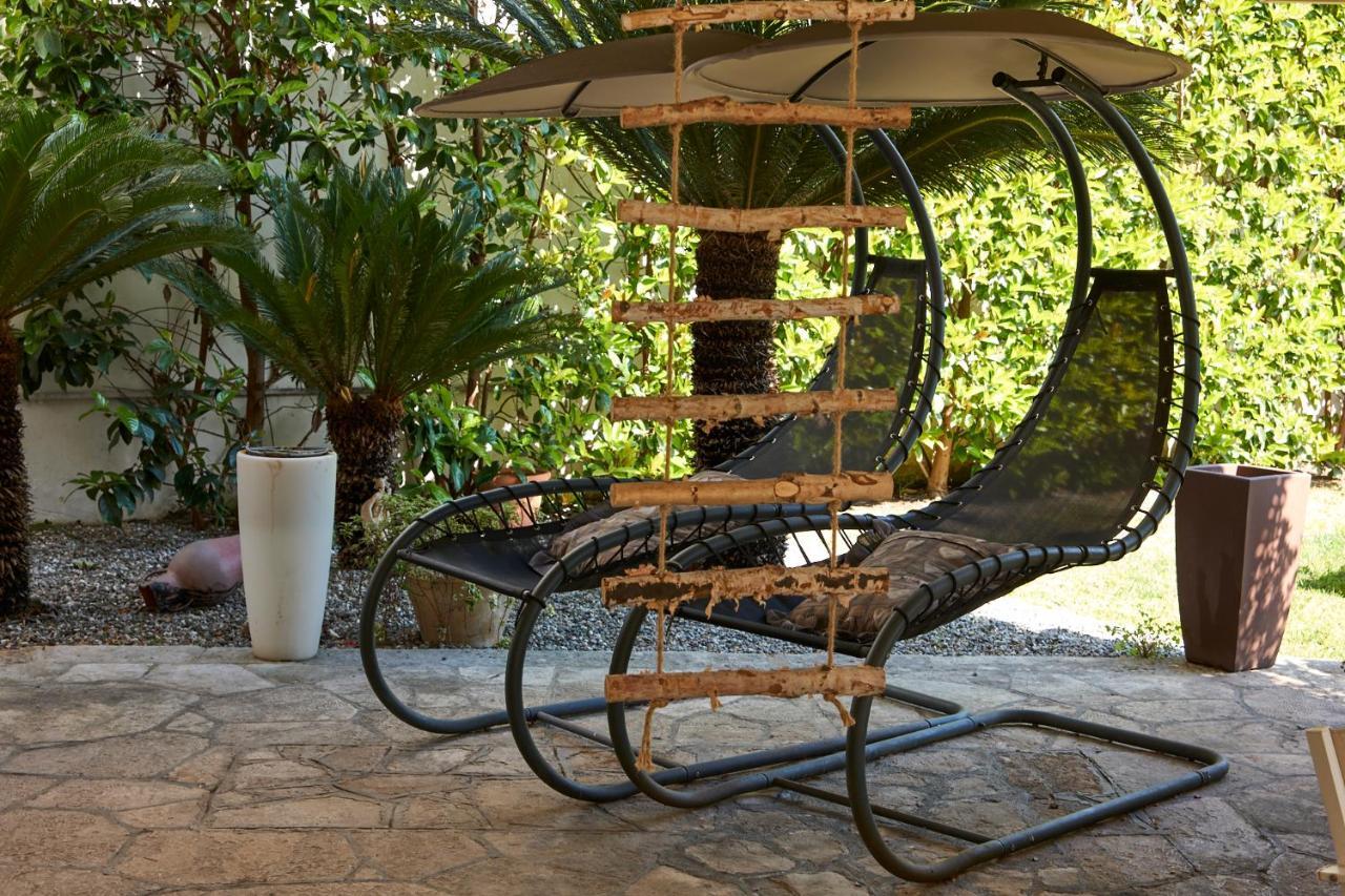 Il Giardino Di Flora Con Piscina Hotel Lecce Luaran gambar