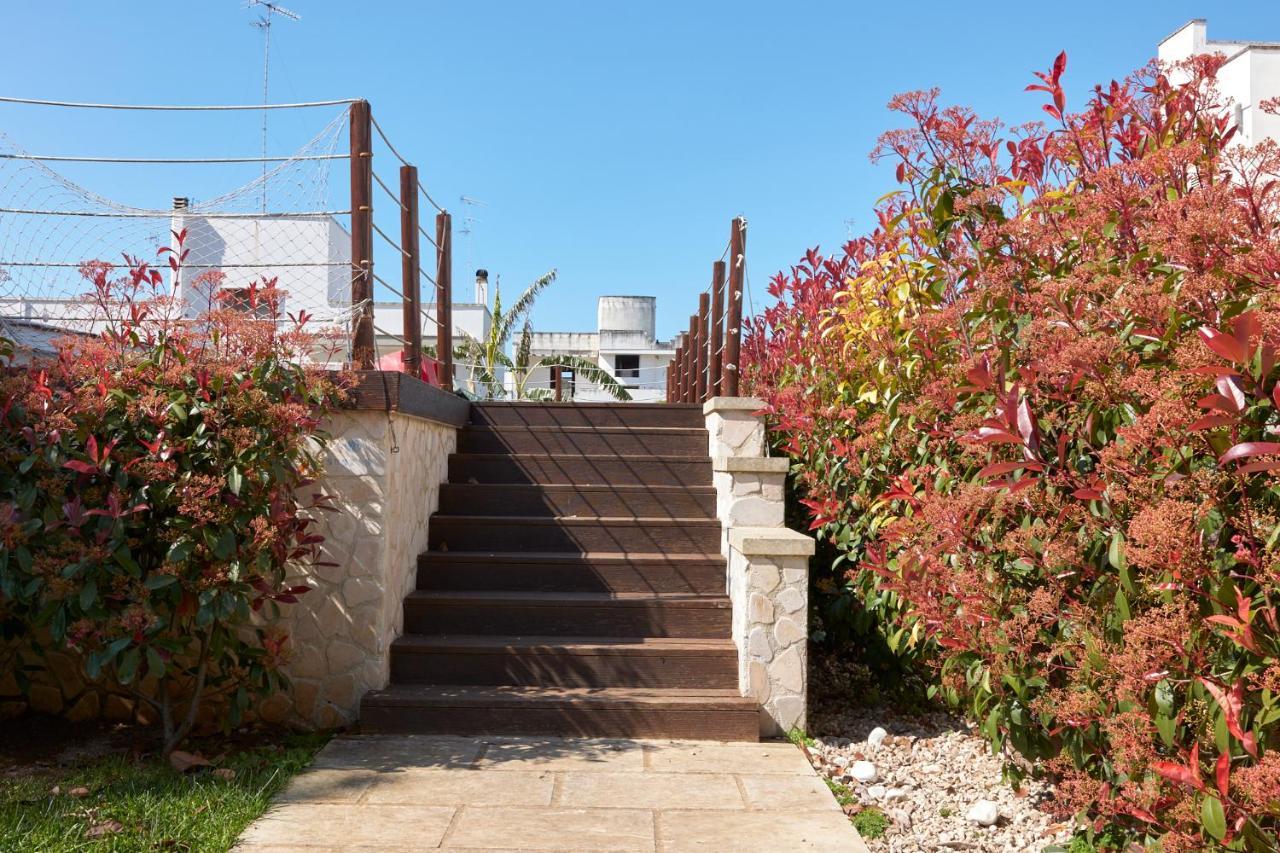 Il Giardino Di Flora Con Piscina Hotel Lecce Luaran gambar